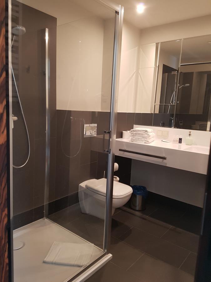 Prywatny 329 W Diune *